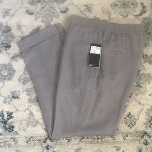 Slim fit men’s cuffed trousers by H&M